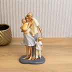 Figura Decorativa Família de Resina 15cm x 9cm x 28cm - Wolff